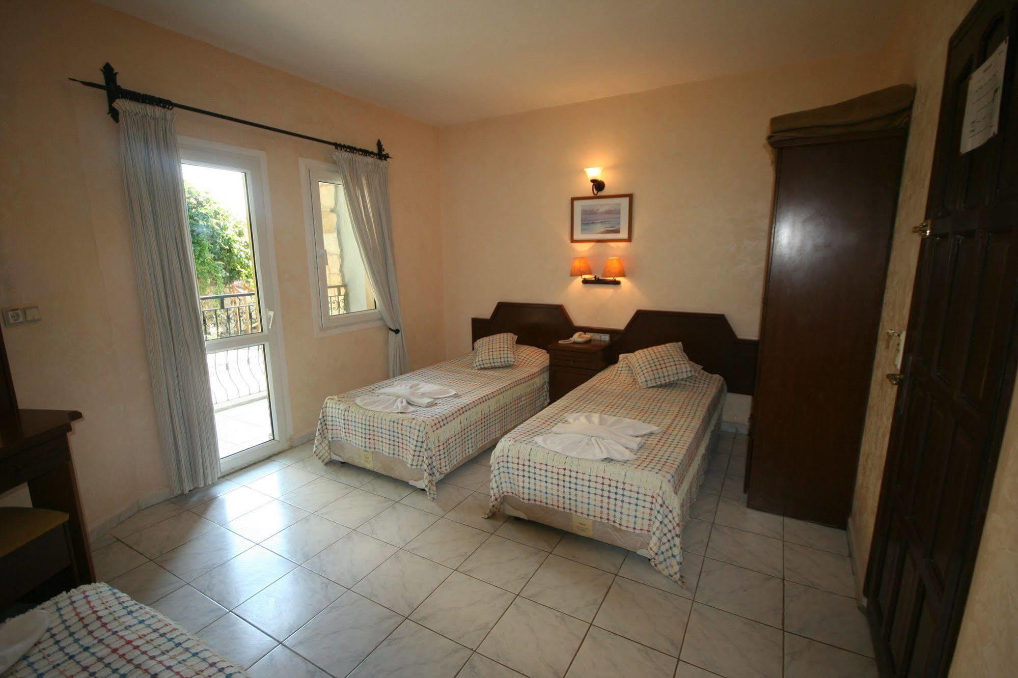 Cypriot Hotel Ölüdeniz Esterno foto