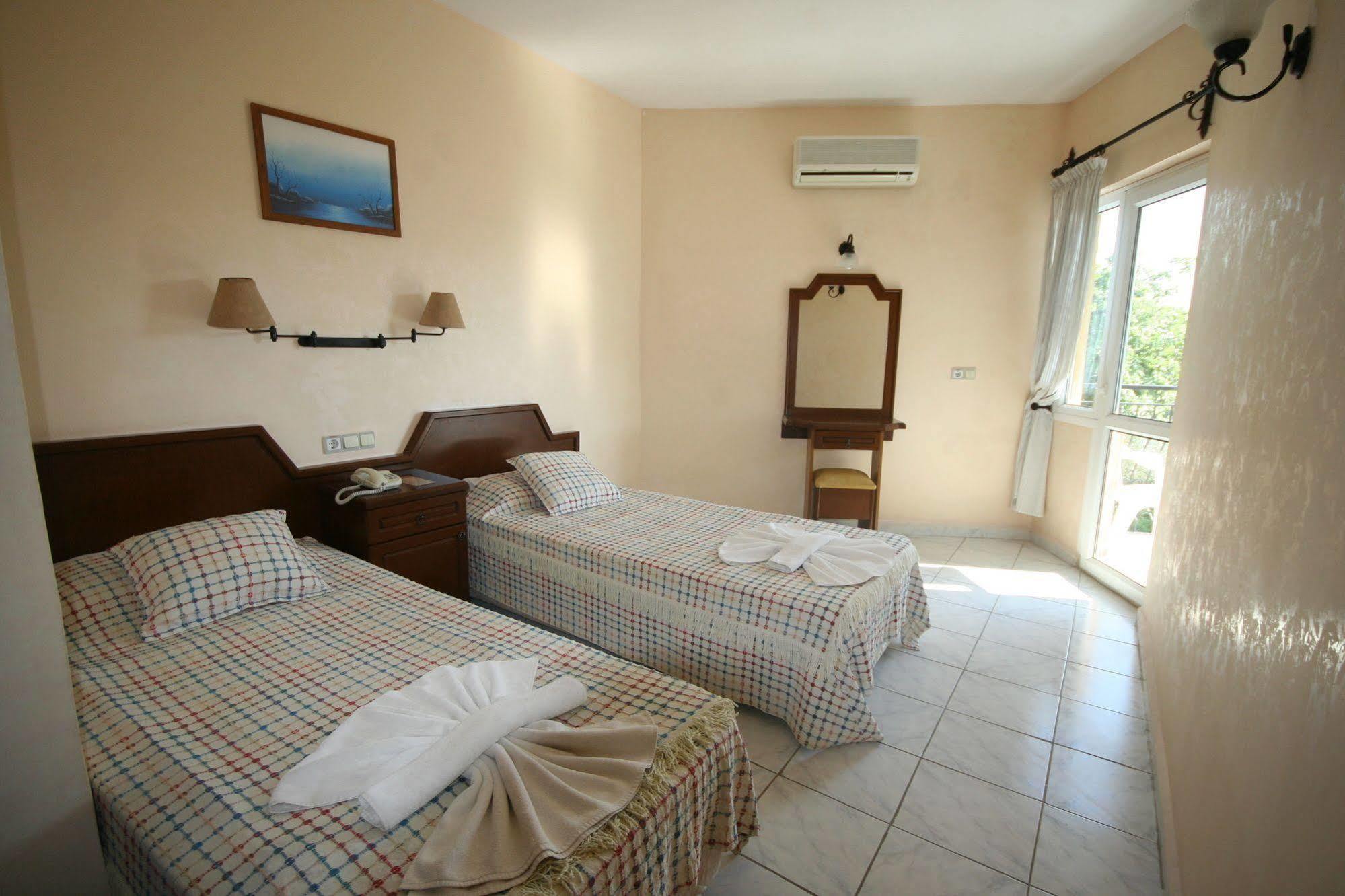 Cypriot Hotel Ölüdeniz Esterno foto